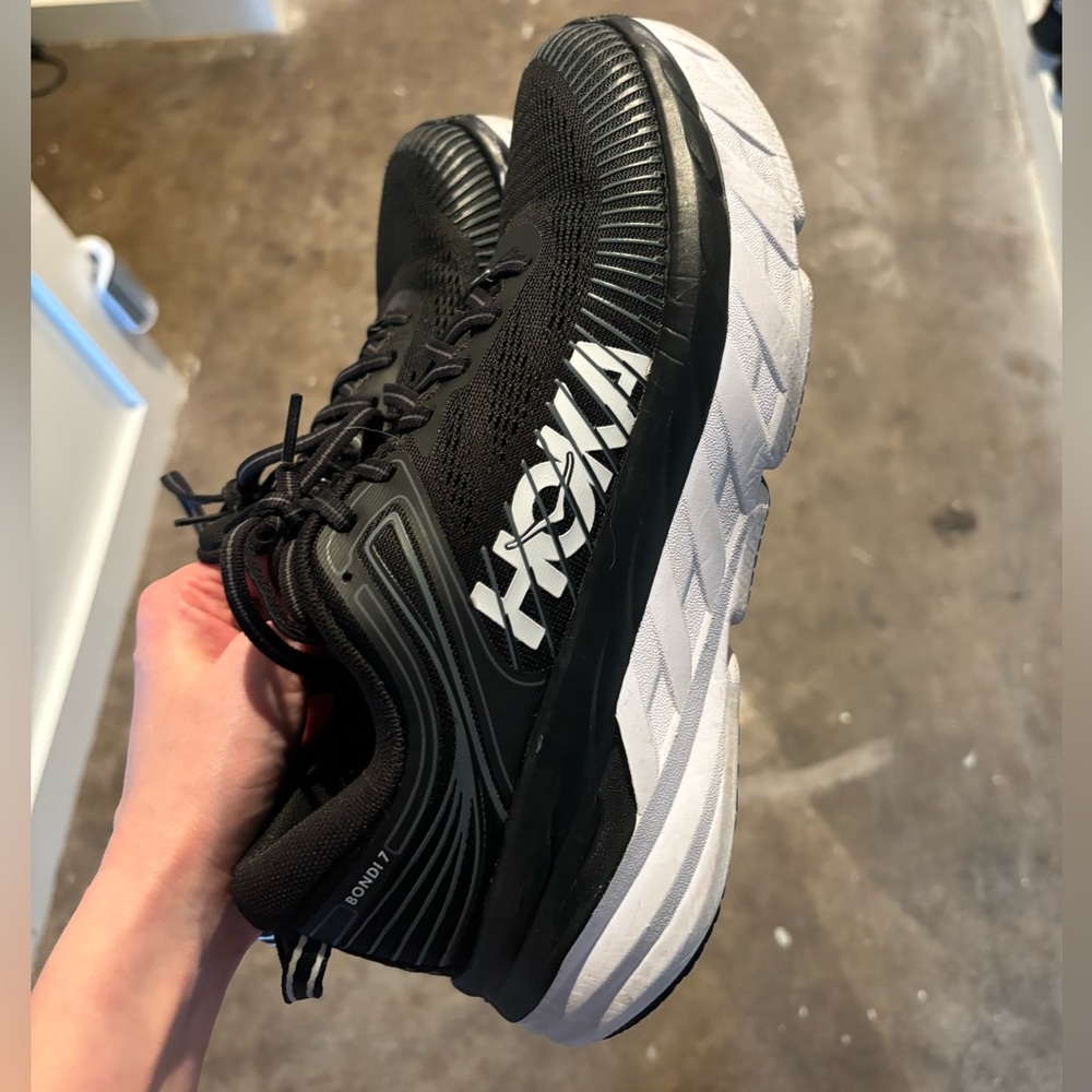 Hoka One One Bondi 7